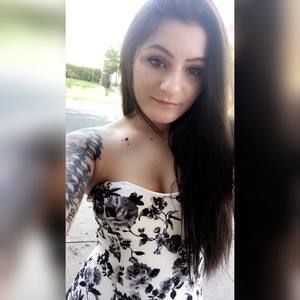 Meet your Posher, Danielle